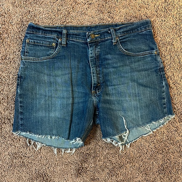 Wrangler Cutoff Shorts - Picture 1 of 3
